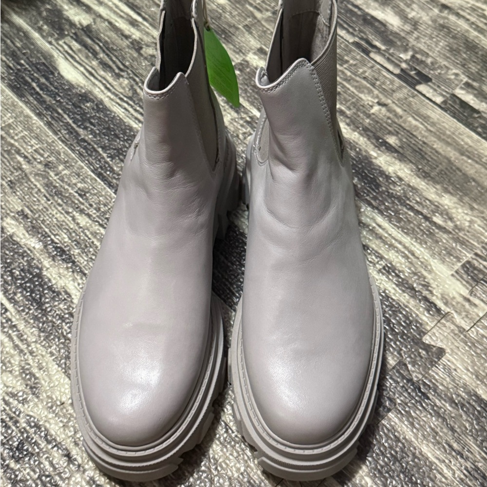 Sam Edelman Light Gray Leather Chelsea Ankle Boots